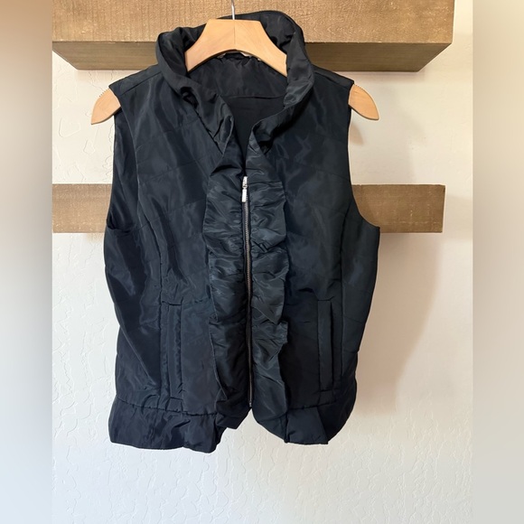 Soft Surroundings|Black Sleeveless Quilted Puffer Vest with ruffles•••size XS - Picture 5 of 11